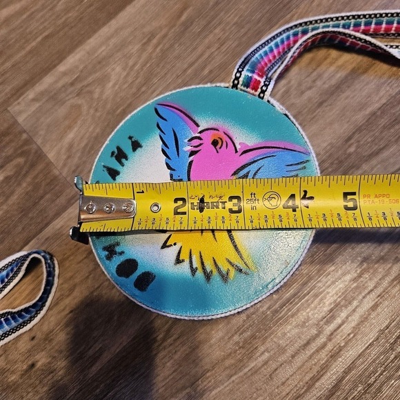 Set Of 2 Vtg Hand Painted Small Hand Drums Bongo Aruba Dominicana W/Strap Bird - Picture 9 of 10